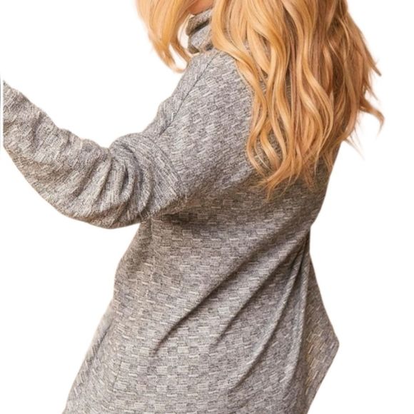 Women's Grey & White Sweater Small-3XL - Picture 6 of 9